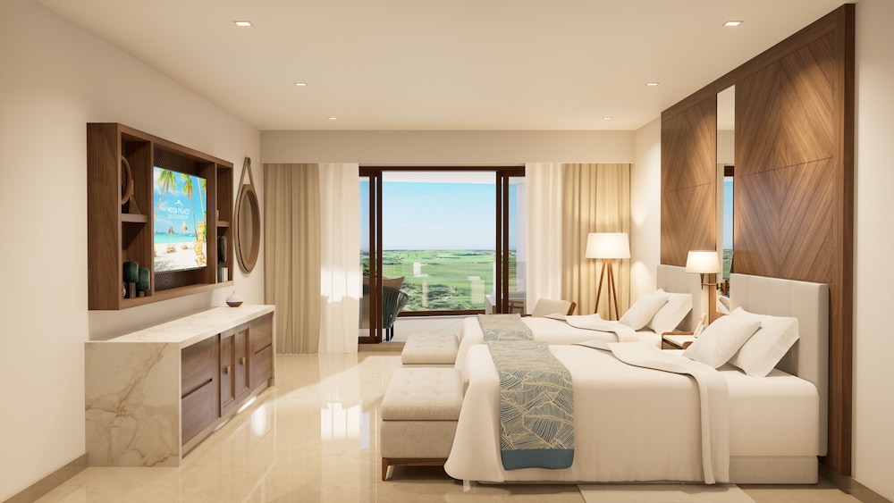 Grand Superior, Deluxe, 2 Queen Beds, Golf Course View