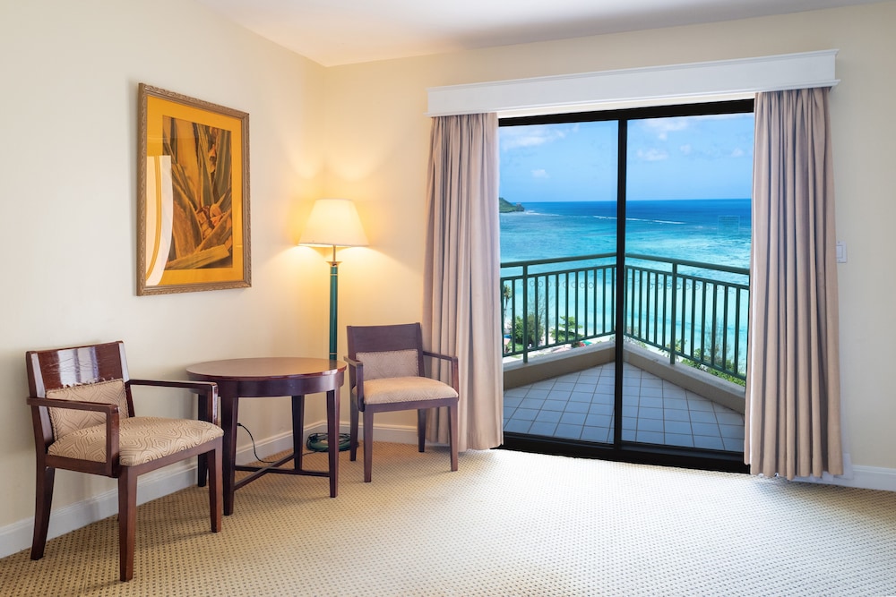 Holiday Resort And Spa Guam 53/86