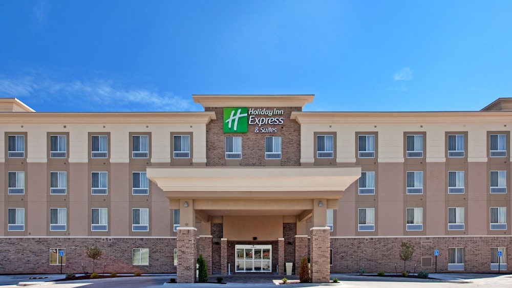 Holiday Inn Express Hotel And Suites Topeka North 1/53