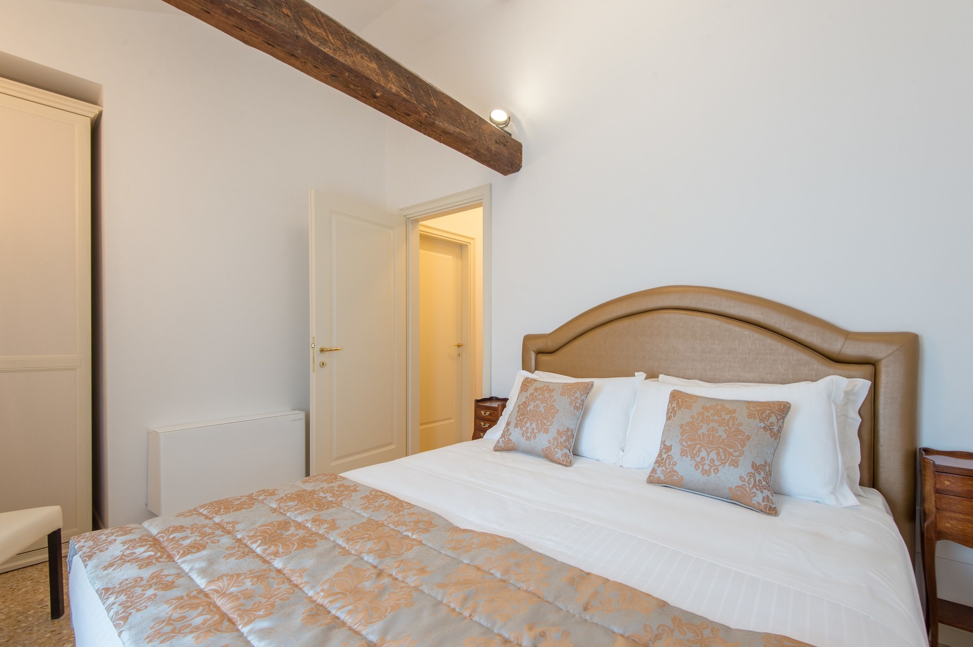 3 BEDROOMS, DUPLEX, SUPERIOR, TERRACE