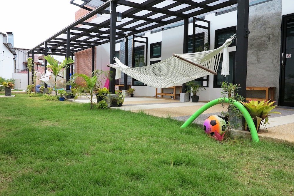 Chillhub Hostel 13/24