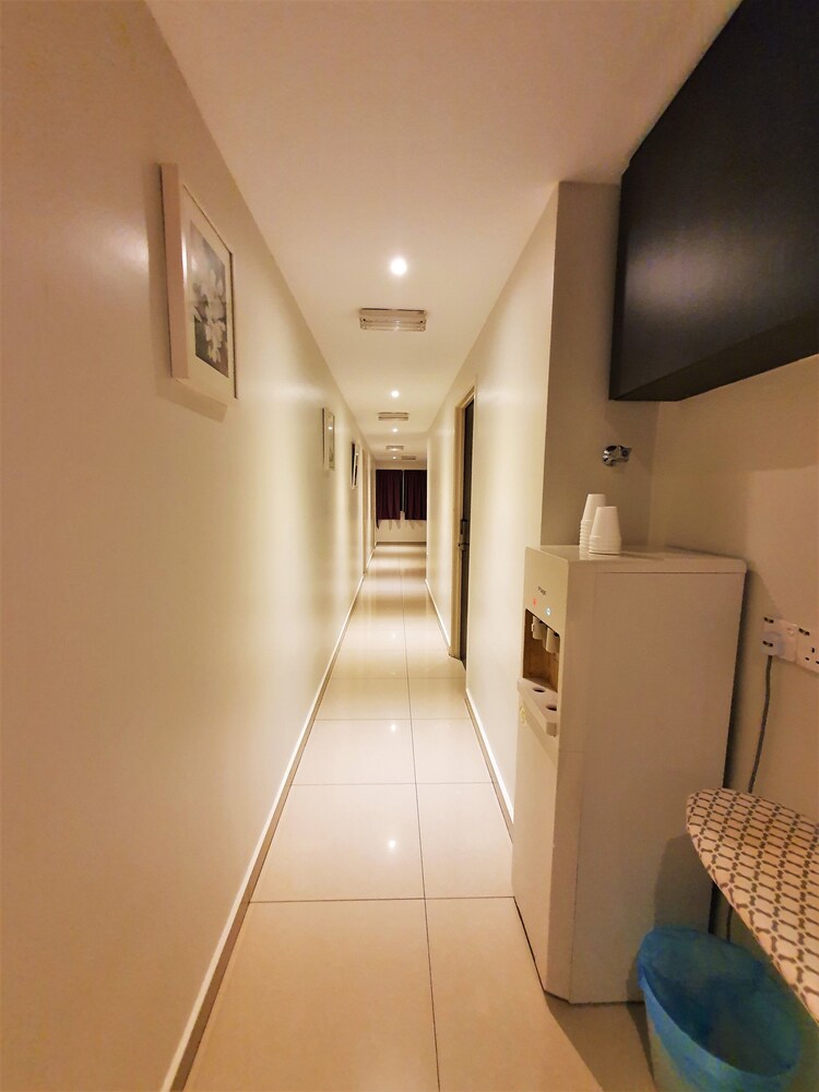 De Uptown Hotel Damansara 40/43