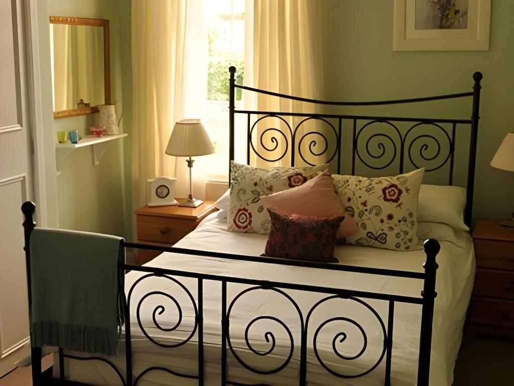 Room, Double Bed, Country View