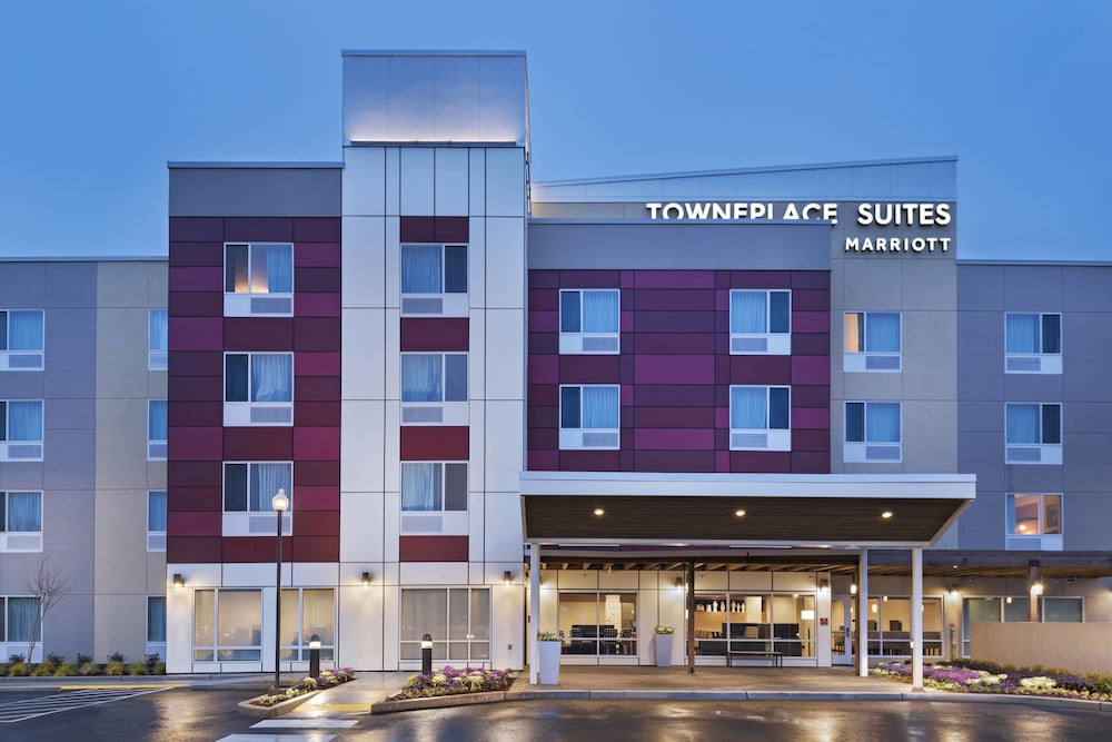 Towneplace Suites Tacoma Lakewood 1/32