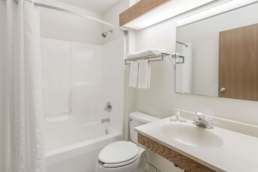SureStay by Best Western Prince Frederick 44/49