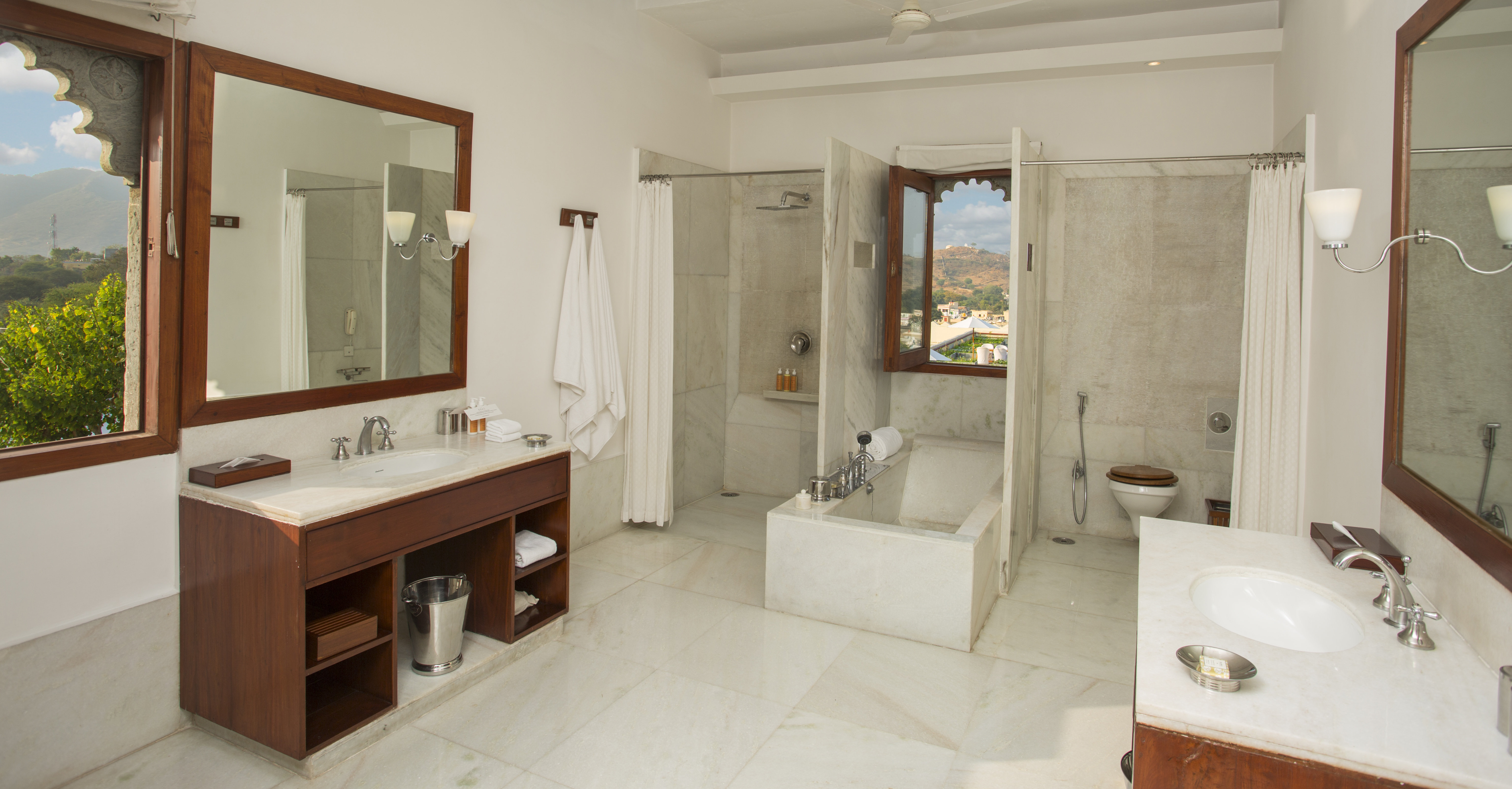 RAAS DEVIGARH(Formerly - DEVI GARH BY LEBUA) 68/70