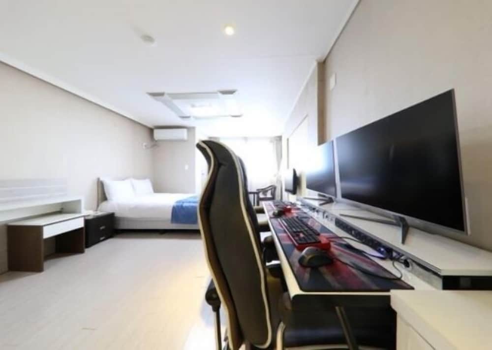 Hotel Joy 34/49