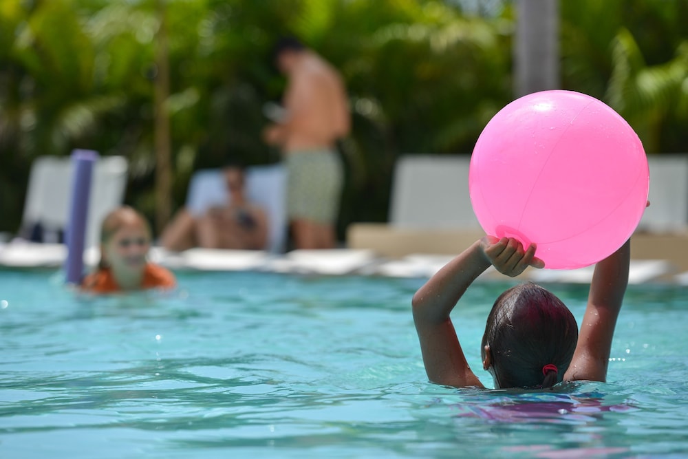 The Beach House Curacao 65/72