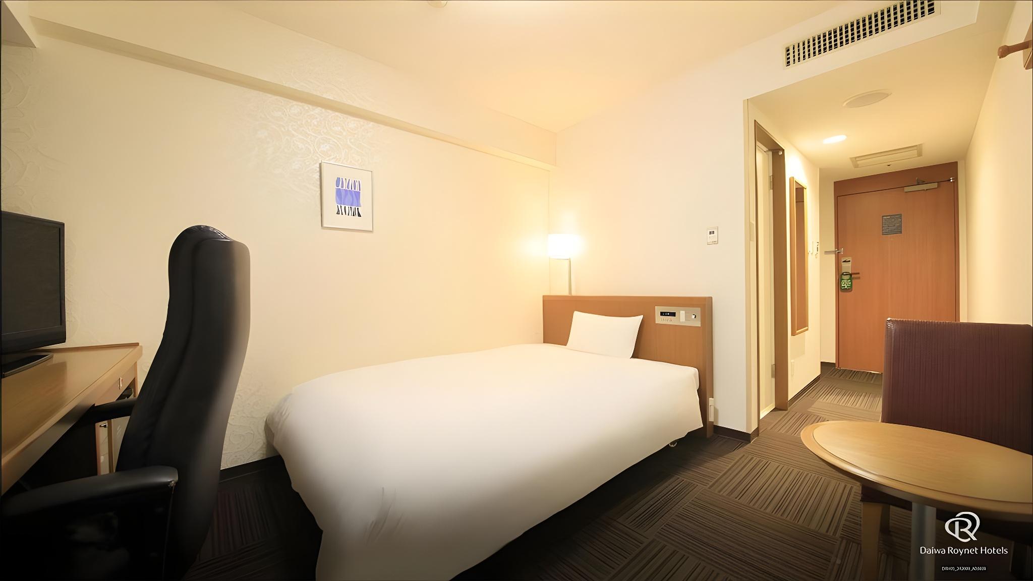 Room at Daiwa Roynet Hotel Kobe Sannomiya, KOBE