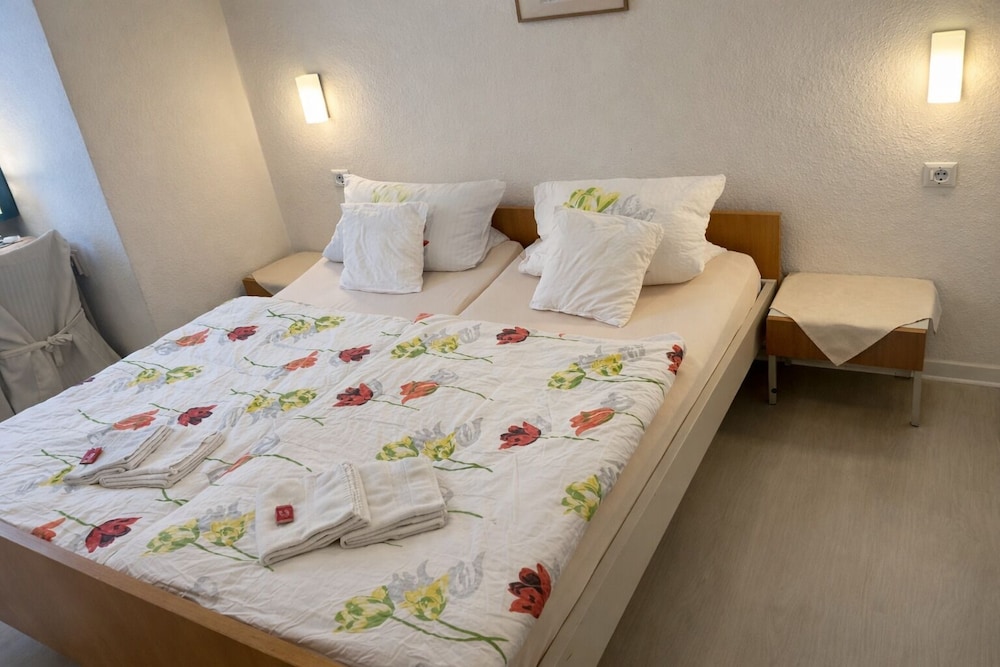 Hotel Haus Schwan 14/25