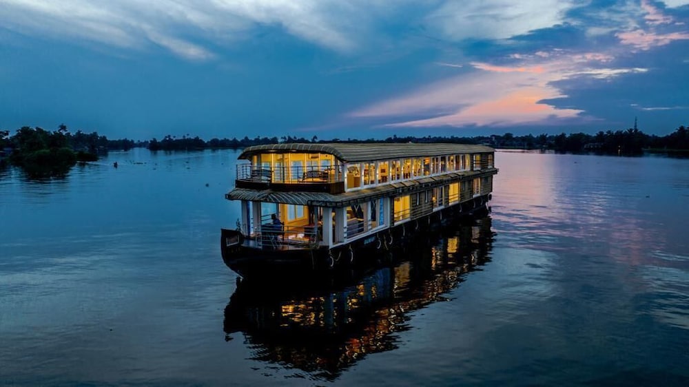 COSY HOUSEBOATS 44/50