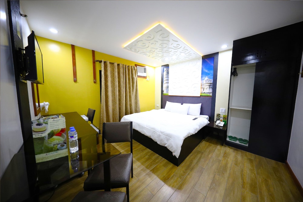 Eurotel North Edsa 24/50