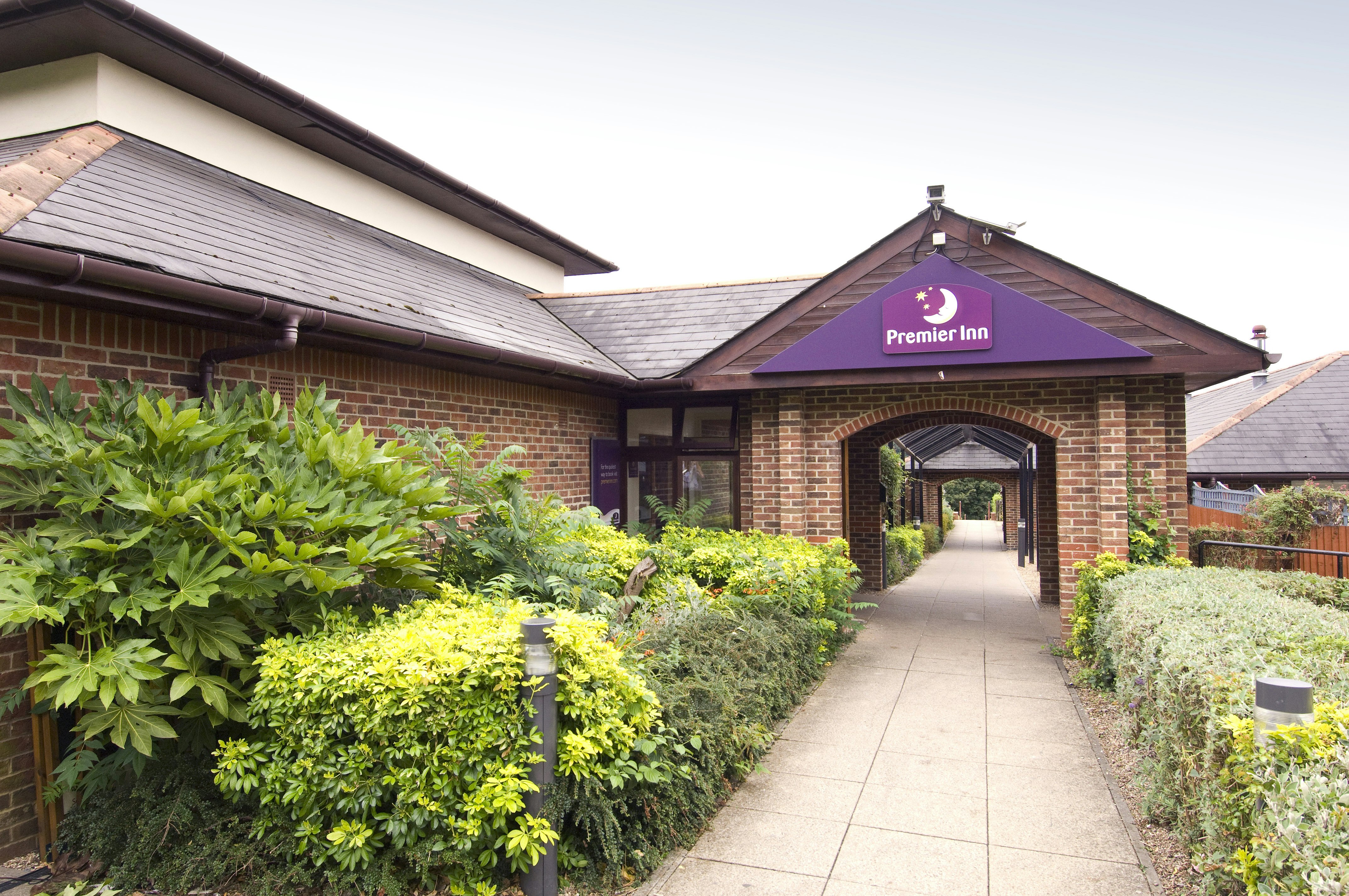 Premier Inn High Wycombe / Beaconsfield in HIGH WYCOMBE