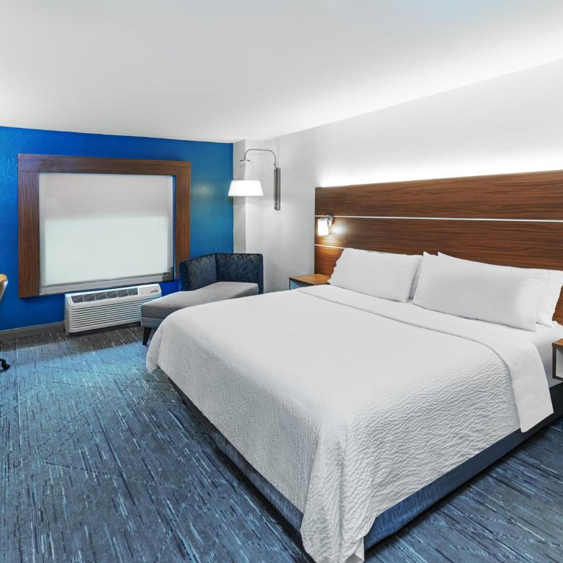 غرفة قياسية مع أريكة، Holiday Inn Express El Paso-Central 4/6
