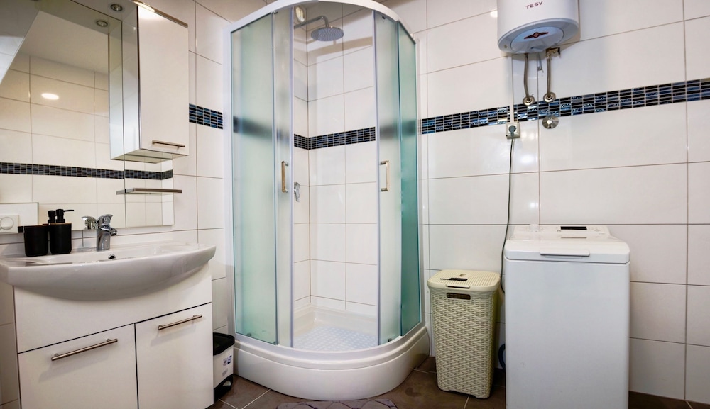 Luxury Villa Minerva Gardens 75/80