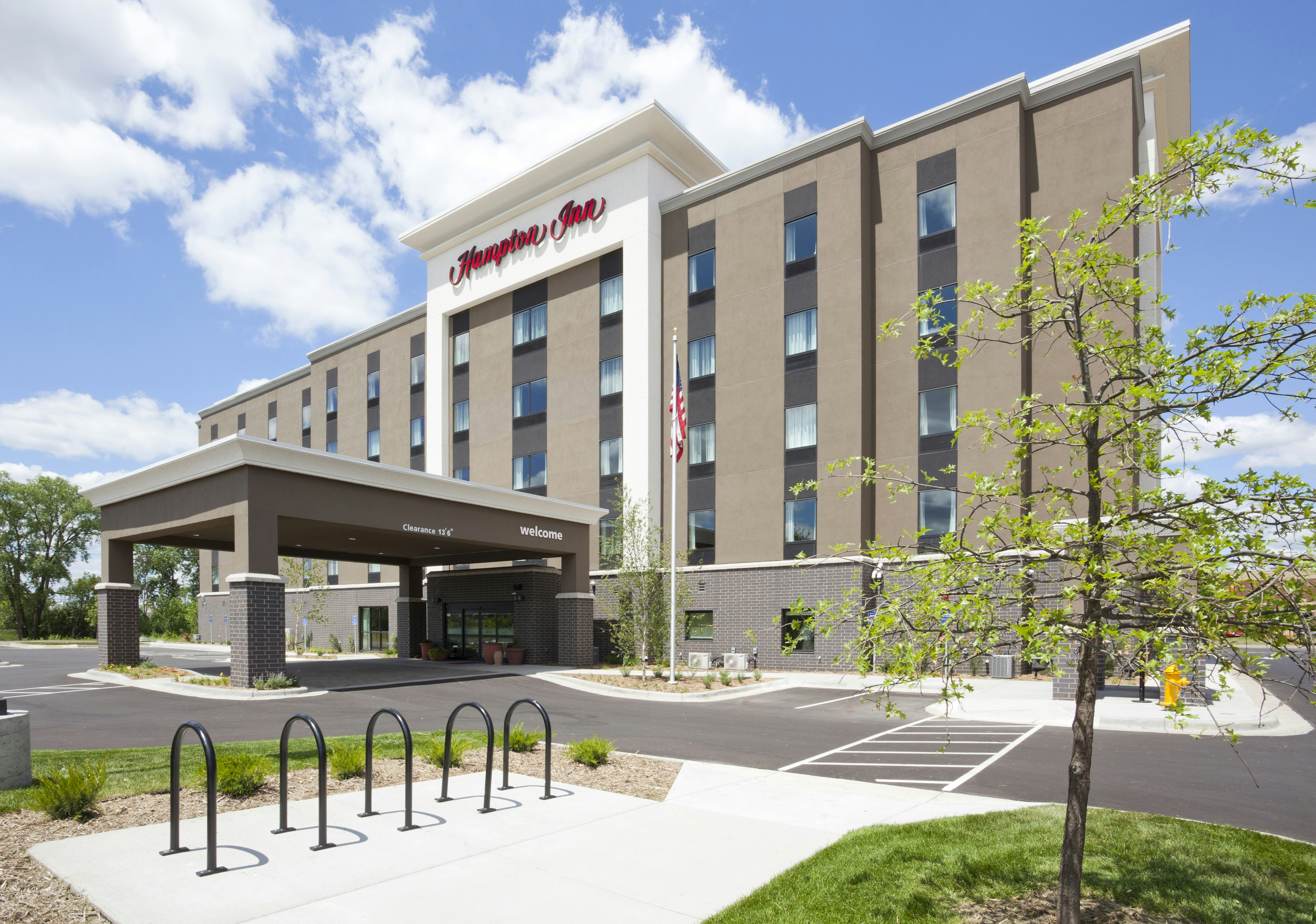 Hampton Inn Minneapolis Roseville 2/42