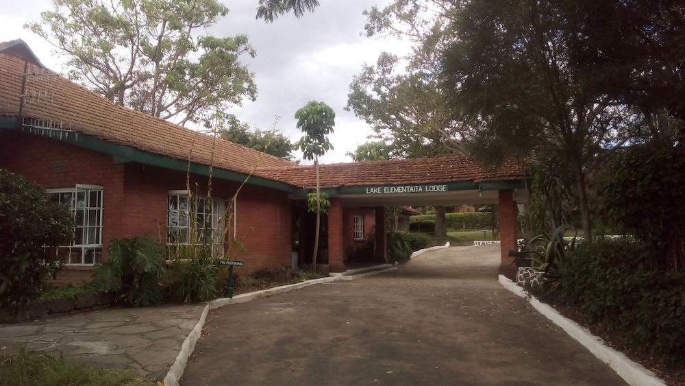 Jacaranda Lake Elementaita Lodge 23/34