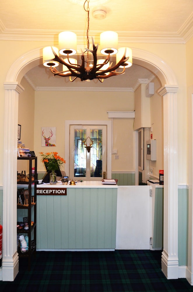 Atholl House Hotel 6/50