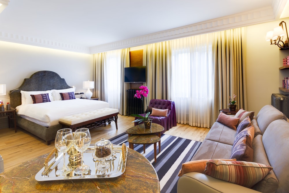 Ravouna 1906 Suites - Special Class Adults Only 11/45
