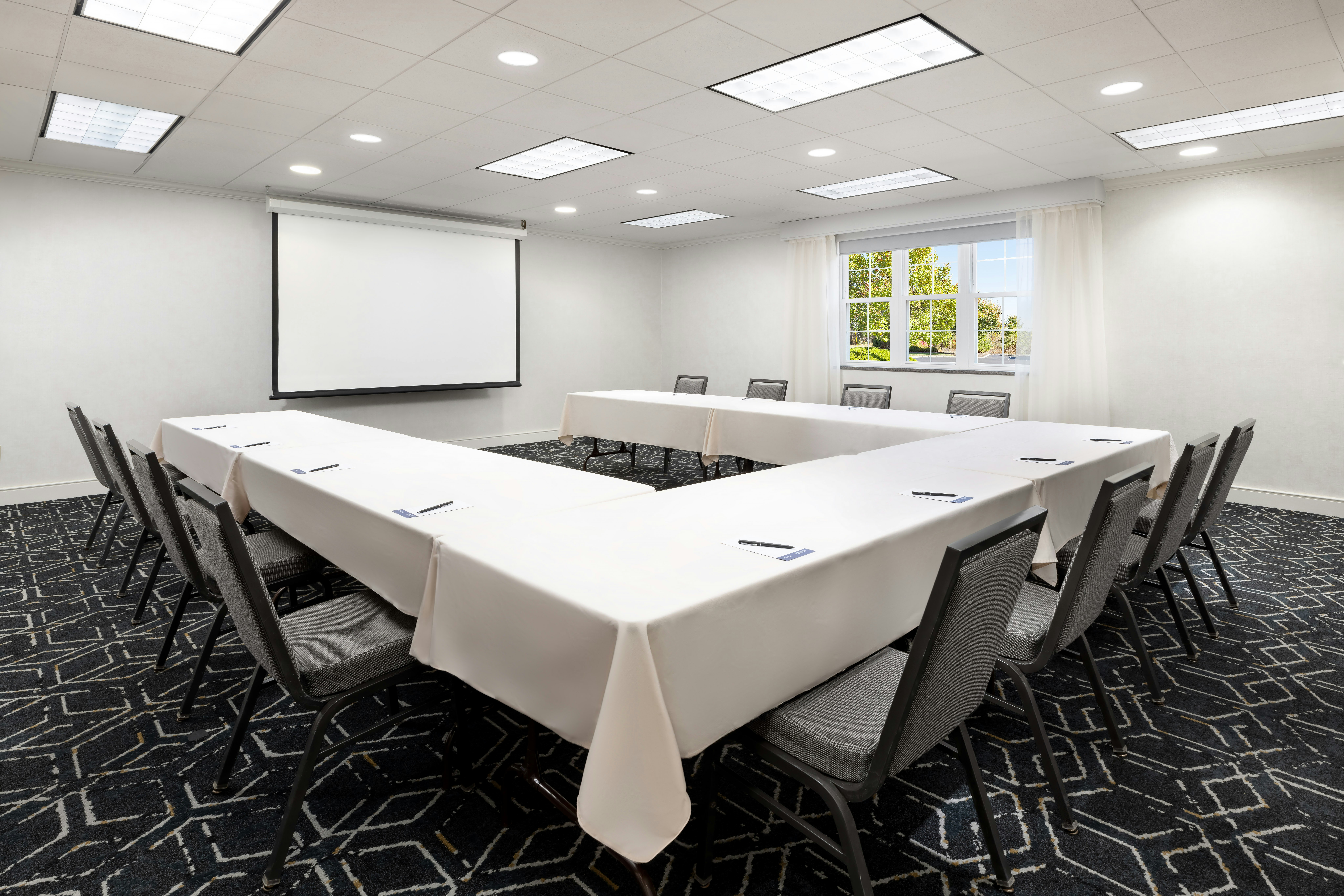 Homewood Suites by Hilton Manchester/Airport 50/54