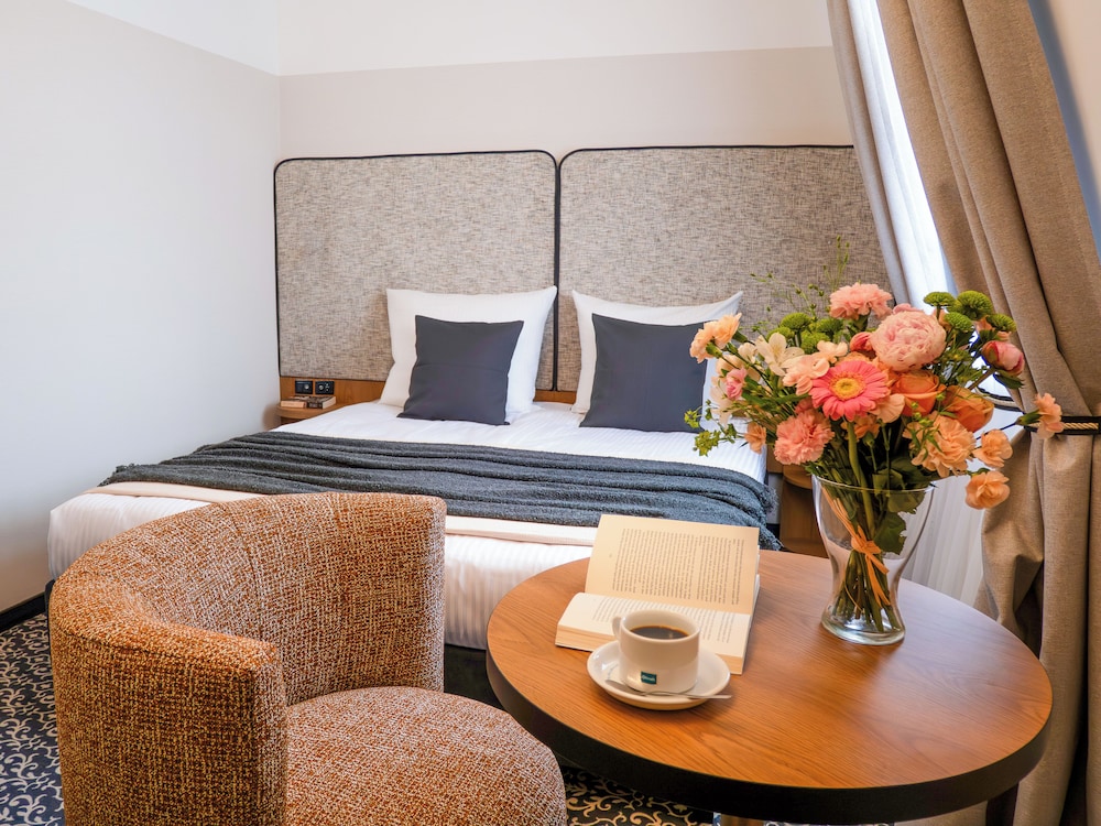 Palladian Hotel 23/67