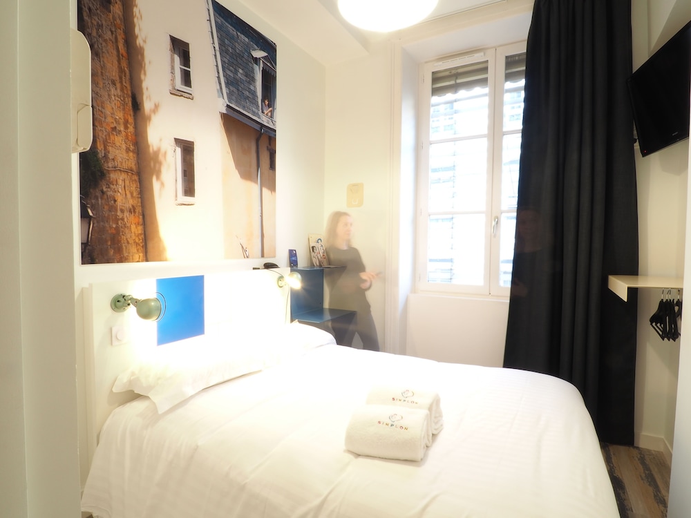 HOTEL DU SIMPLON 12/50
