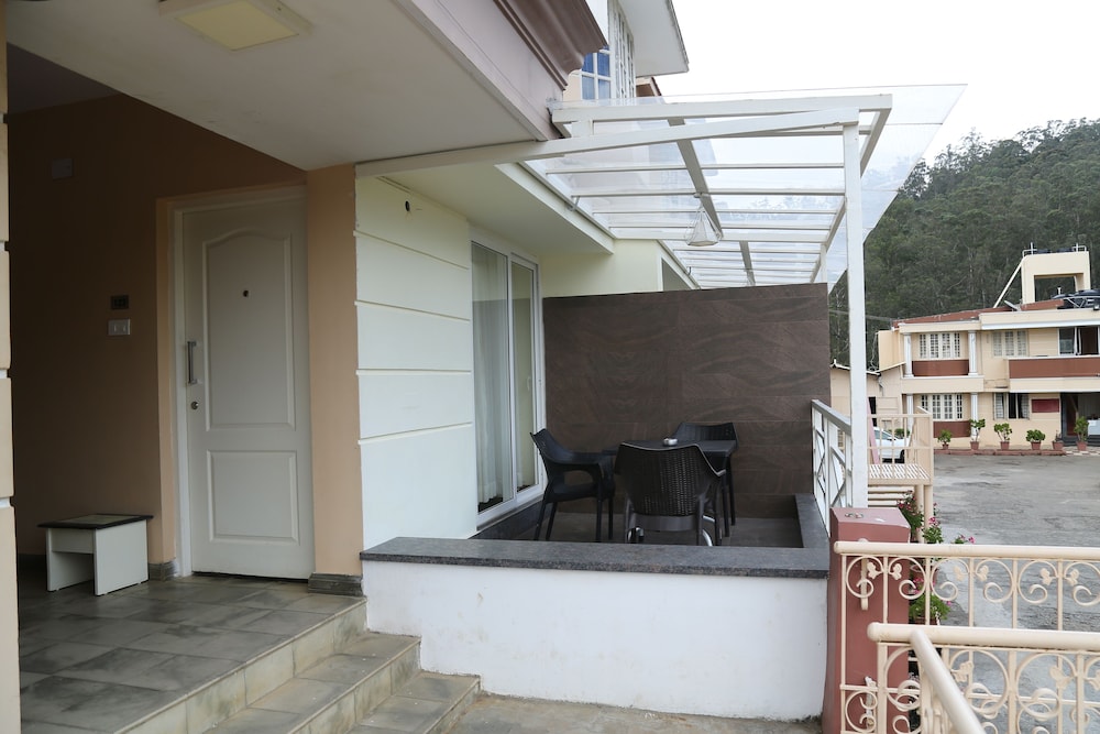 Delightz Inn Tiger Hill Resorts 9/50