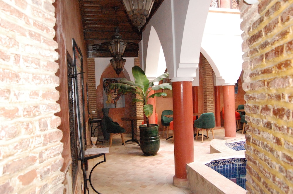 RIAD PLEIN SUD 7/50