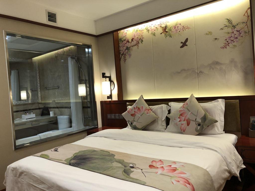 Classic, Double Bed, No Window