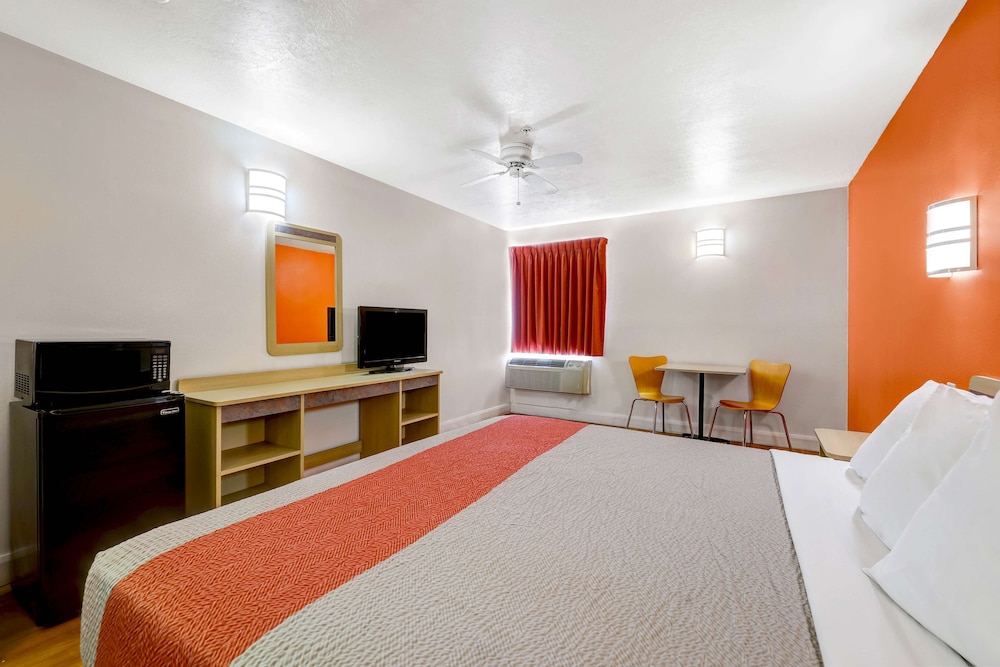 Motel6 Beaver, UT 30/57