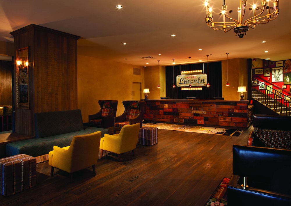 Lincoln Hotel 55/74
