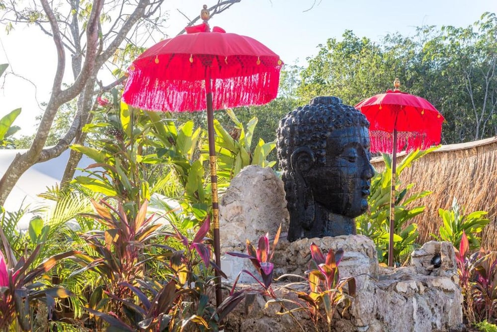 Serenity Authentic Glamping Tulum 86/89