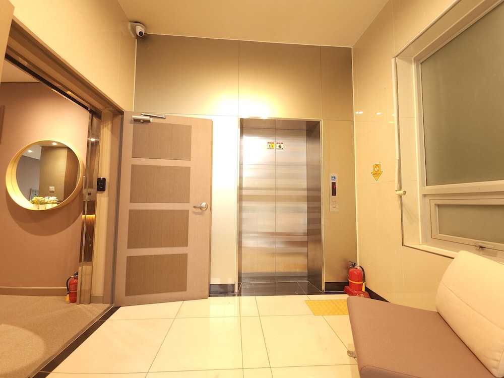 OYO Hostel Myeongdong 2 47/75