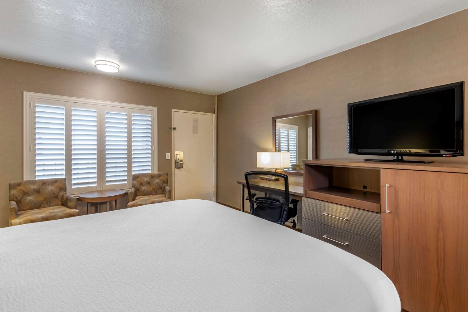 Best Western Plus Anaheim Inn 20/59