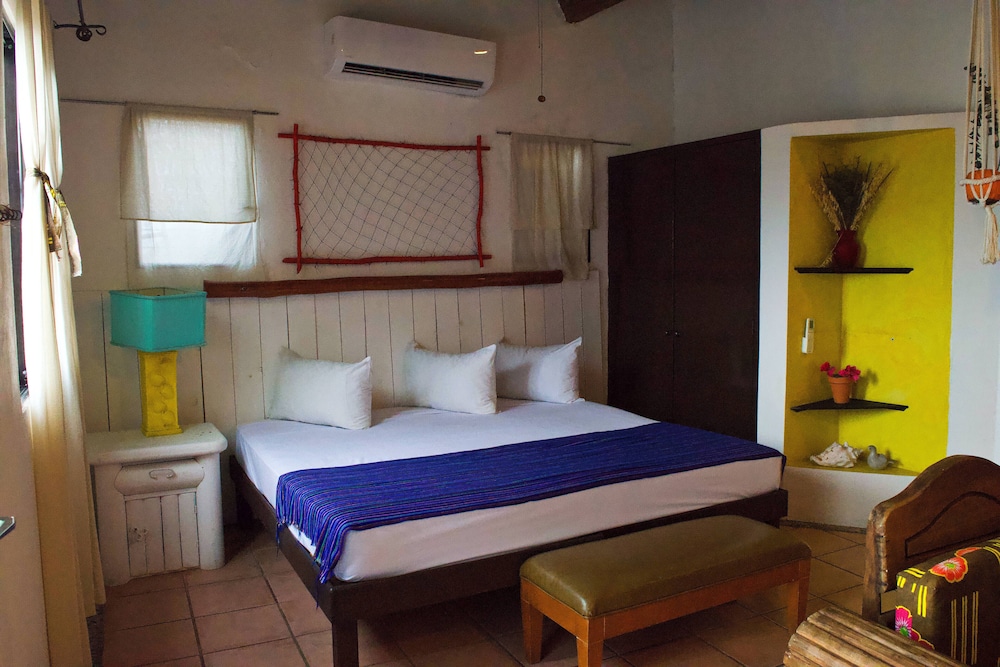 PANORAMIC, SUITE, KING BED, KITCHEN, CORNER