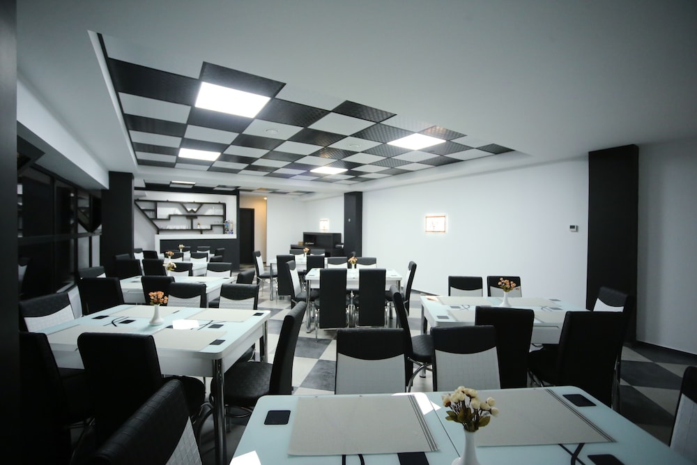 West Tower Hotel Kutaisi 14/25