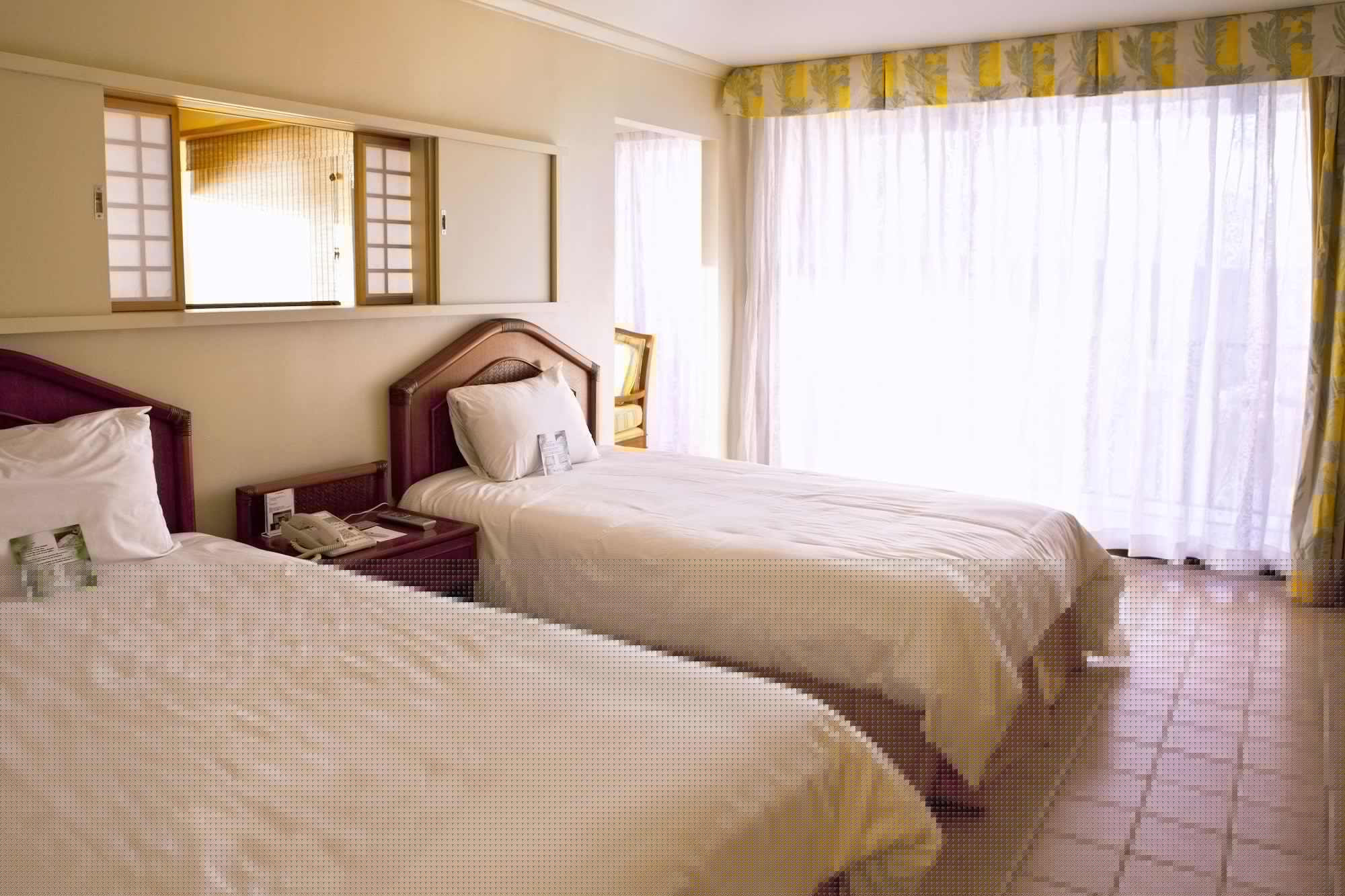 JAPANESE, SUITE, TWIN BEDS, 3 FUTON BEDS, OCEAN FRONT, BEACH TOWER