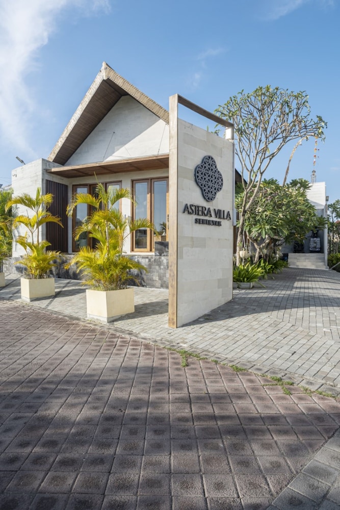 Astera Villa Seminyak by Ini Vie Hospitality 39/48