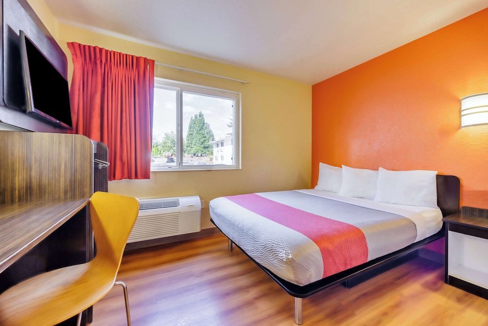 STANDARD, DOUBLE BED, ACCESSIBLE