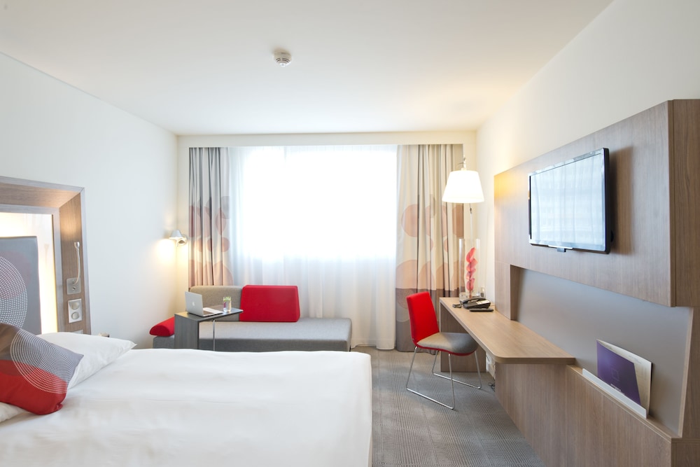 NOVOTEL LODZ CENTRUM 30/77