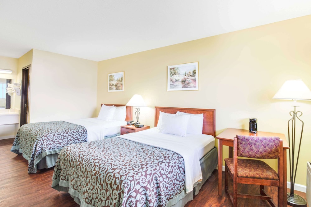 Days Inn By Wyndham Athens 6/14