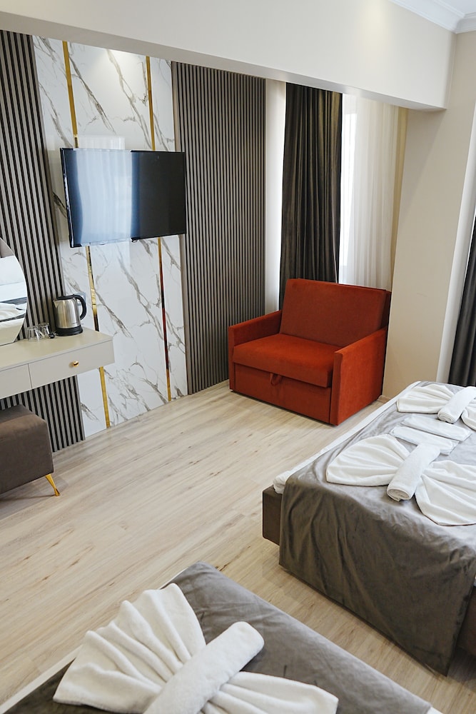 Reyyan Hotel 23/69