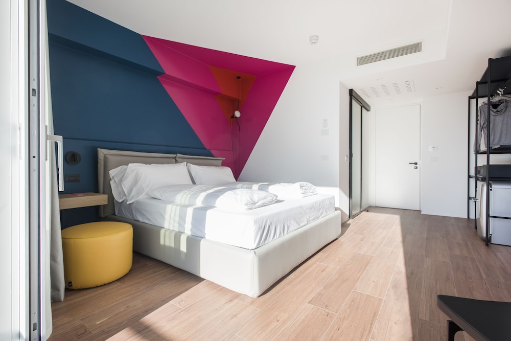 Hoody Active & Happiness Hotel 13/69