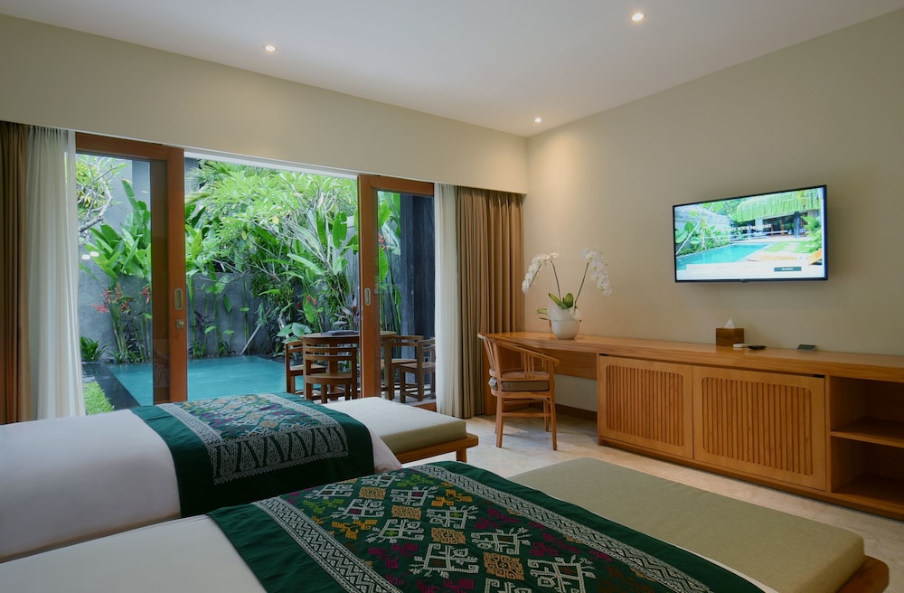 JAPA Suites and Villas 64/91