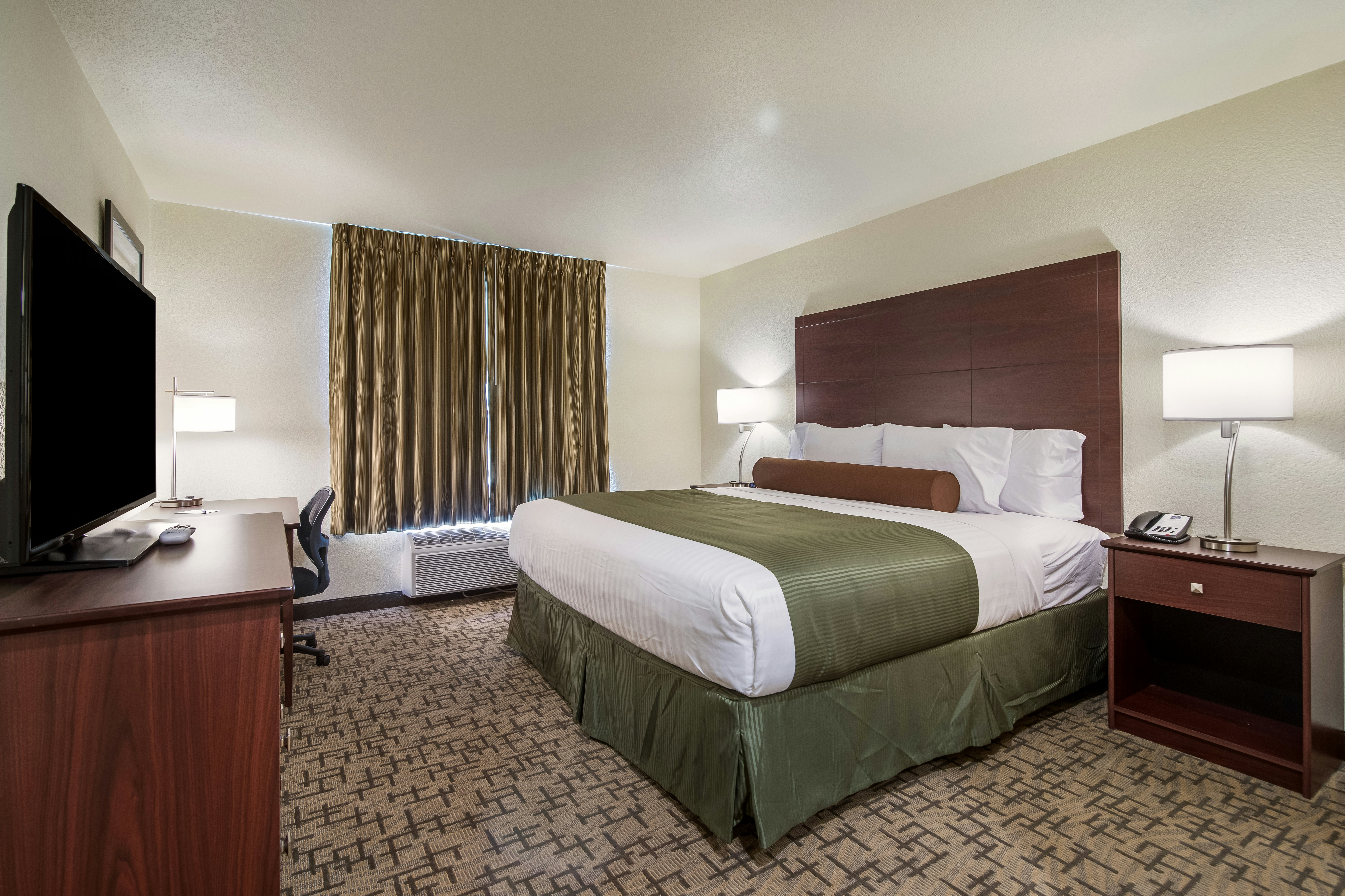 Cobblestone Hotel and Suites Victor 21/52