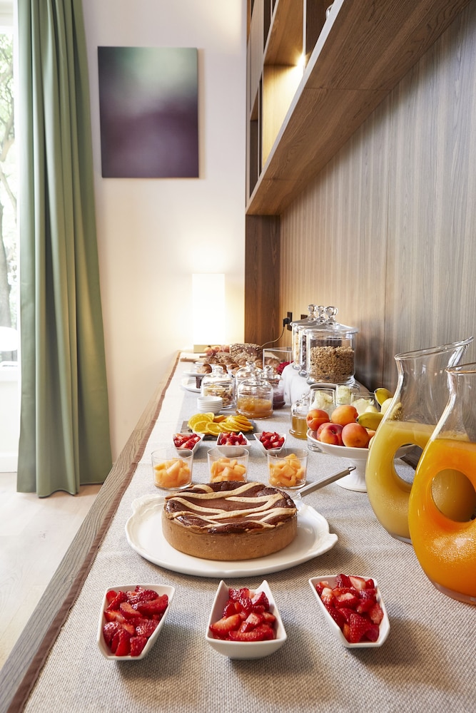 Messori Suites 57/68