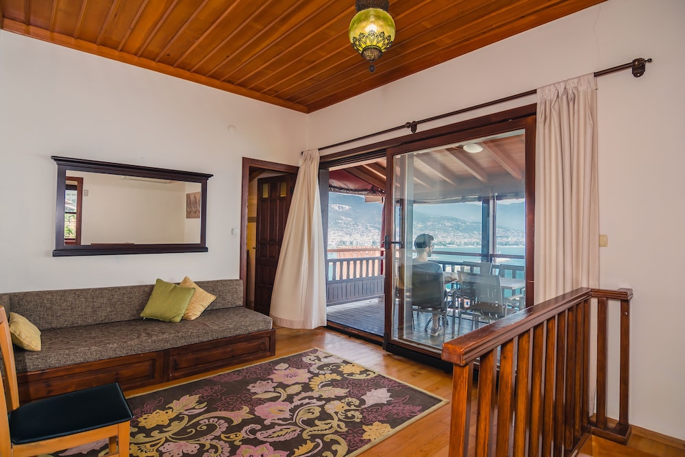 Hotel Villa Turka 25/50