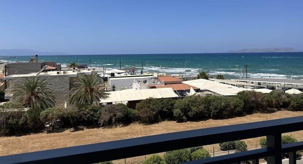 Astir Beach 53/63