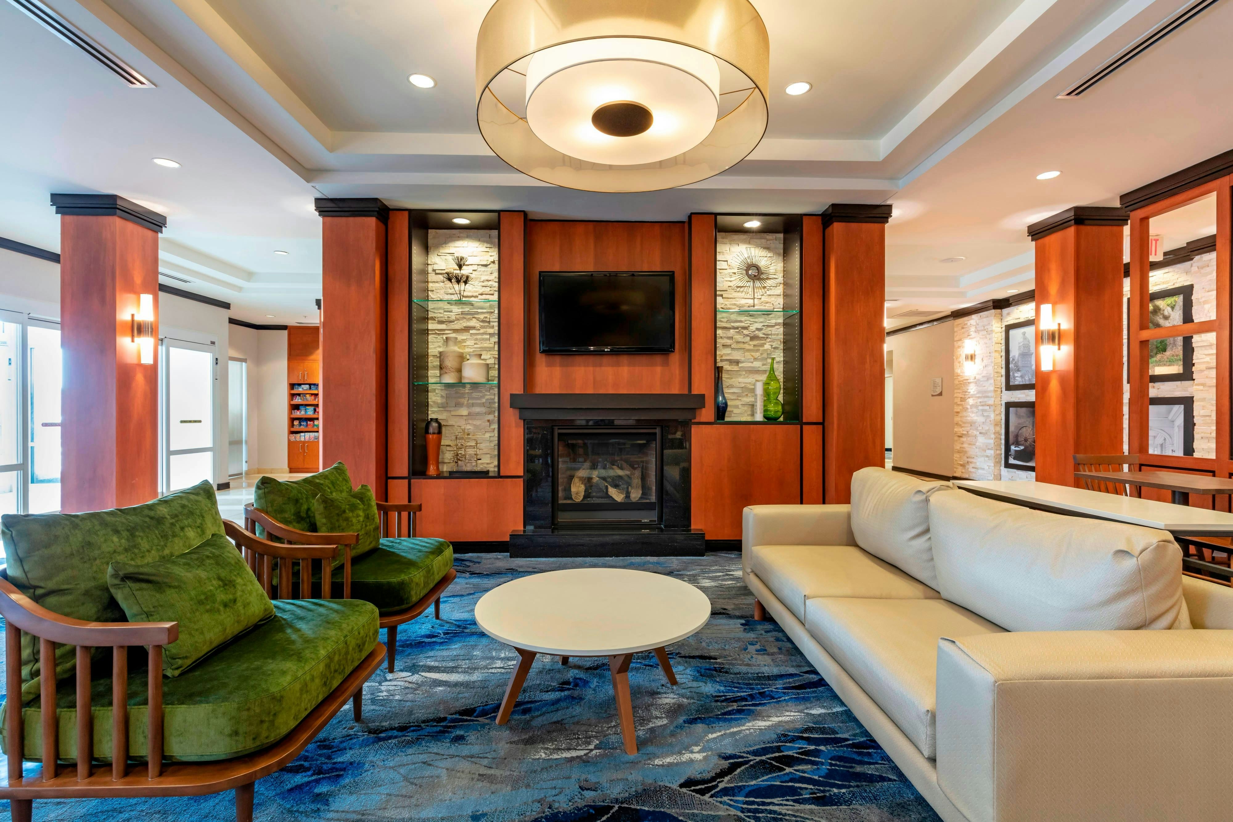 Fairfield Inn Suites Columbus 7/12