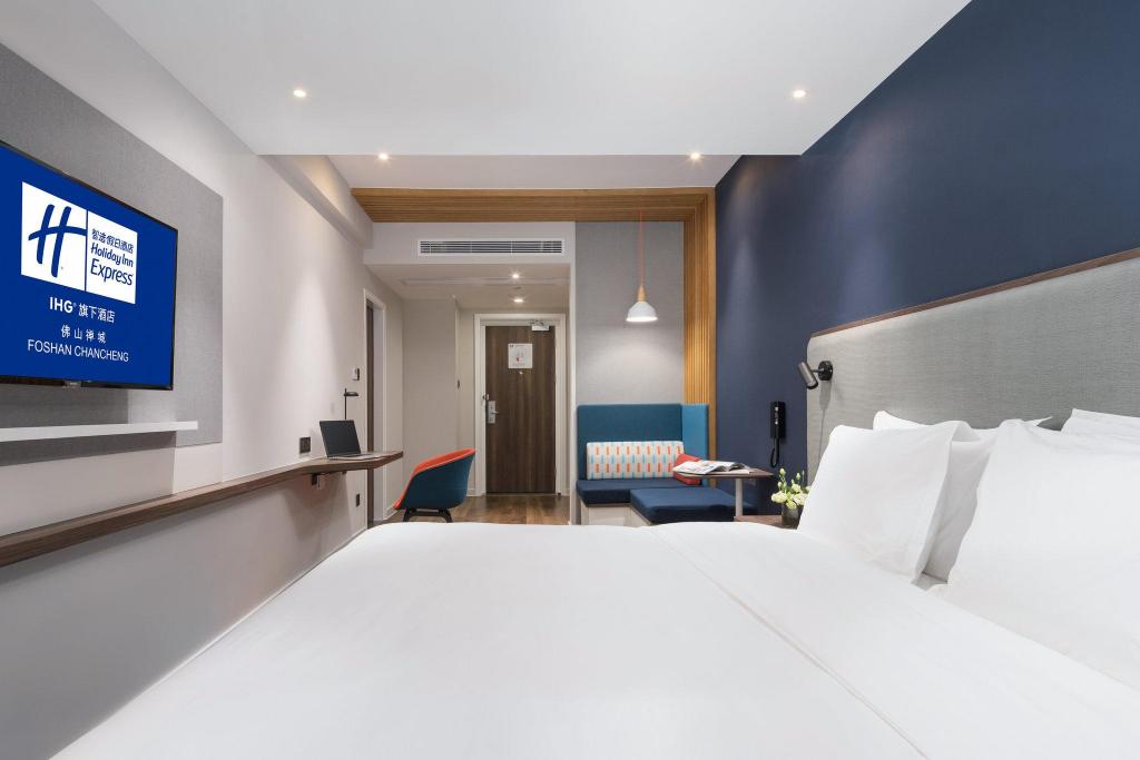 Guest Room, Superior, King Bed
